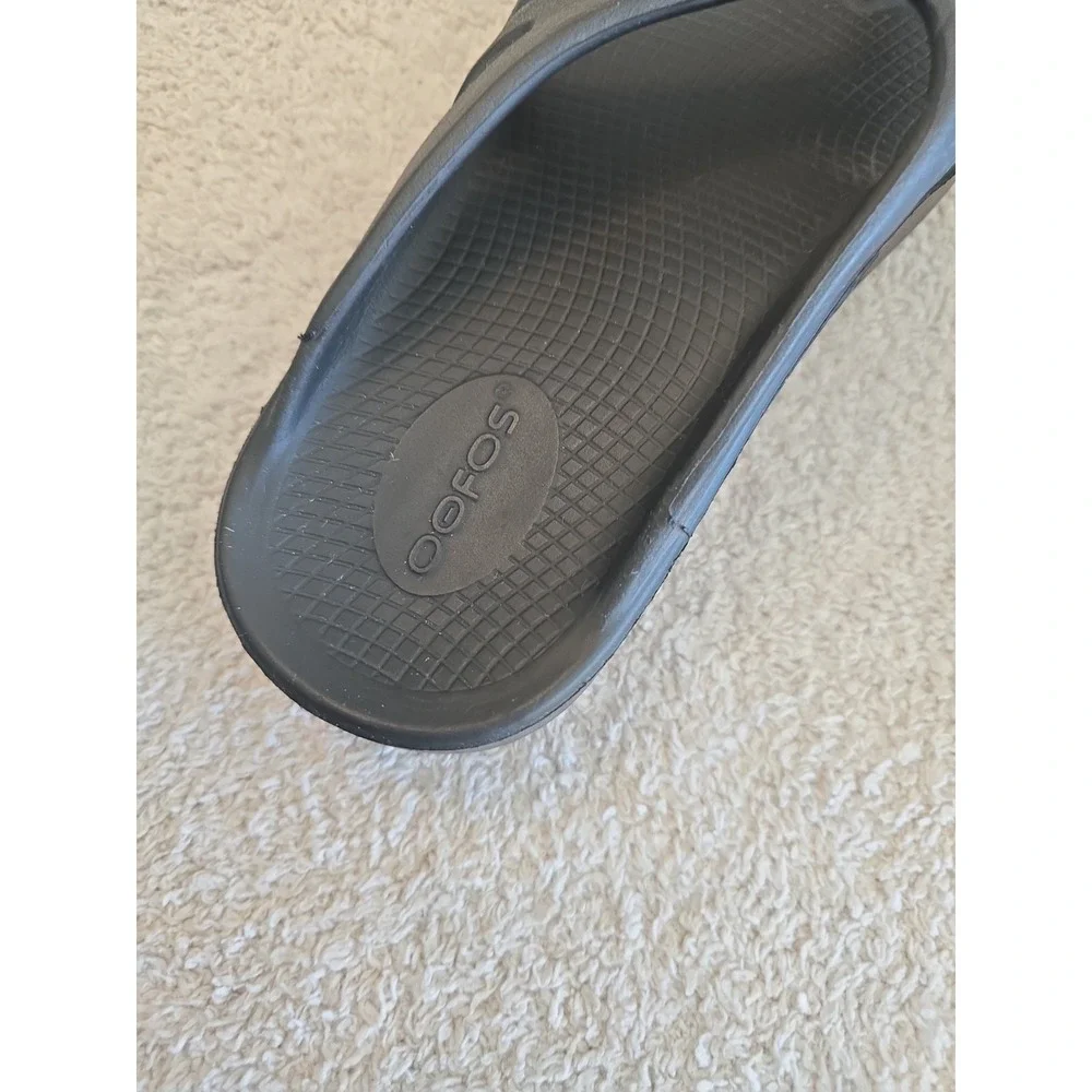 OOFOS OOriginal Recovery Foam Oohlala‎ Sandals Black Unisex Women's 7 Men's 5
